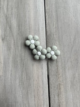 Load image into Gallery viewer, Puff Flower Slide-able