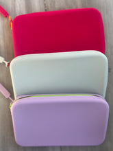 Load image into Gallery viewer, Silicone pouch