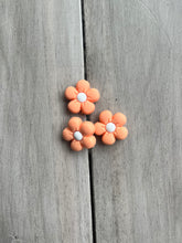 Load image into Gallery viewer, Puff Flower Slide-able