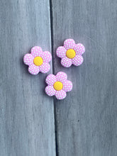 Load image into Gallery viewer, Checkered Flower slide-able