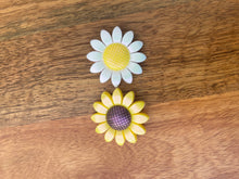 Load image into Gallery viewer, 30mm Glisten sunflower Slide-able