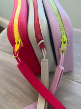 Load image into Gallery viewer, Silicone pouch