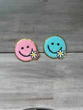 Load image into Gallery viewer, Smiley Patch