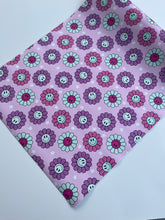 Load image into Gallery viewer, Purple/Aqua Daisy  Smooth Vinyl