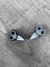 Load image into Gallery viewer, Scissor Slide-able