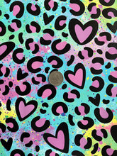 Load image into Gallery viewer, Leopard Heart  Smooth Vinyl