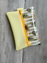 Load image into Gallery viewer, Pocket Pouch-jelly and matte vinyl