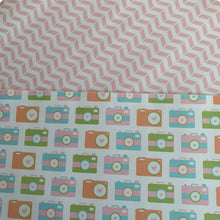 Load image into Gallery viewer, Selfie-Arrow