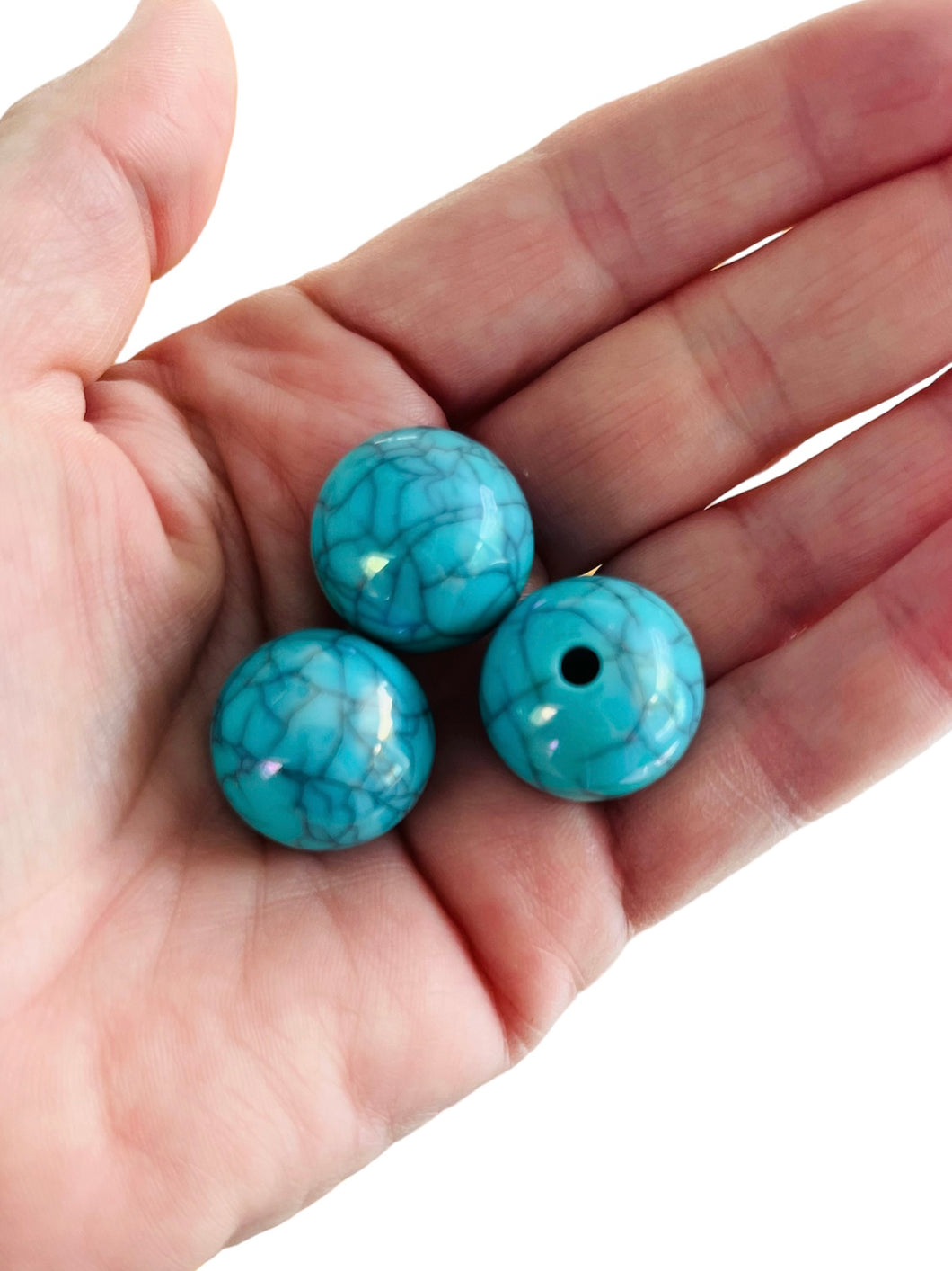 20mm Turquoise Crackle Bead