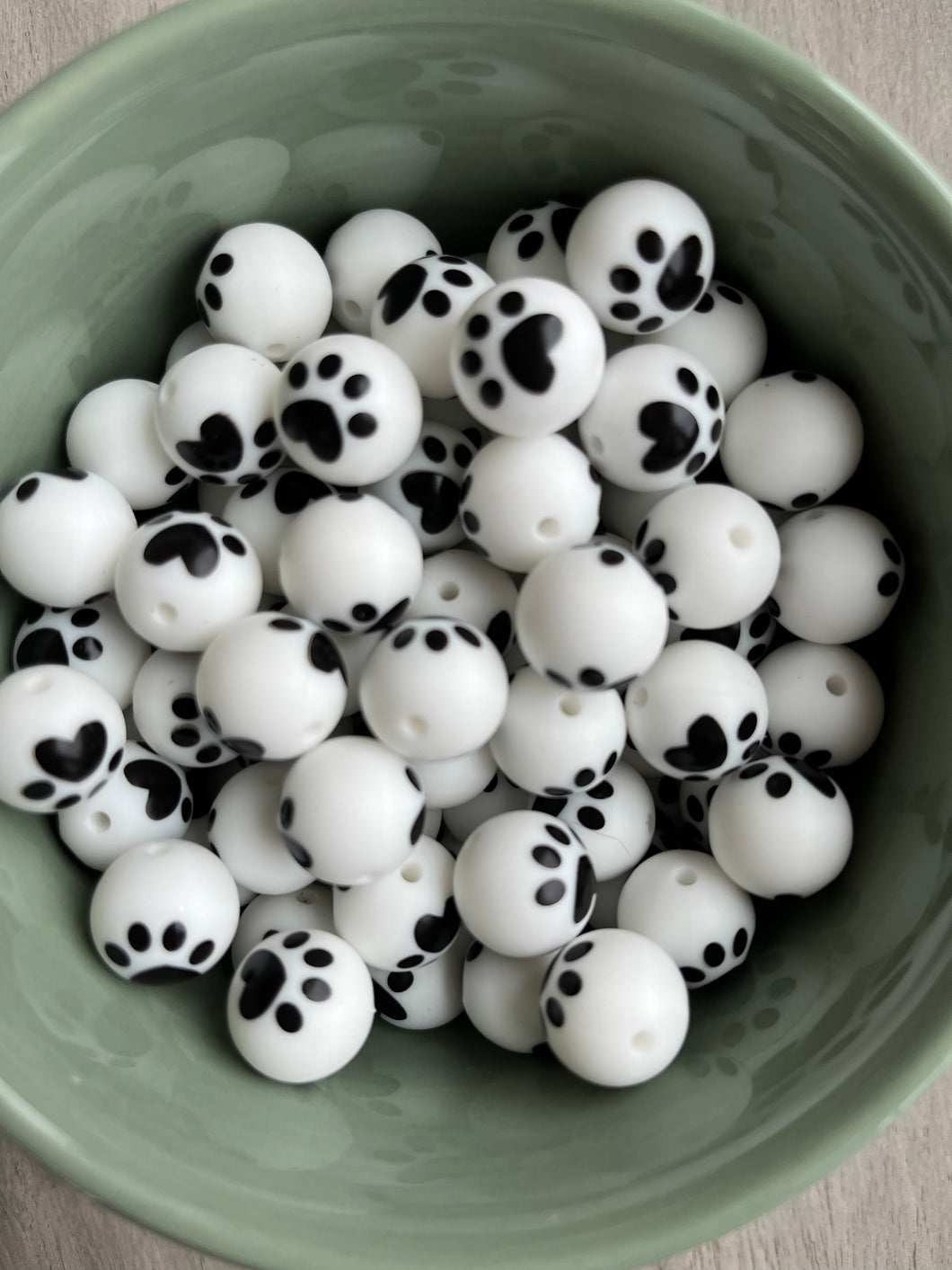 15 mm PAW Print bead